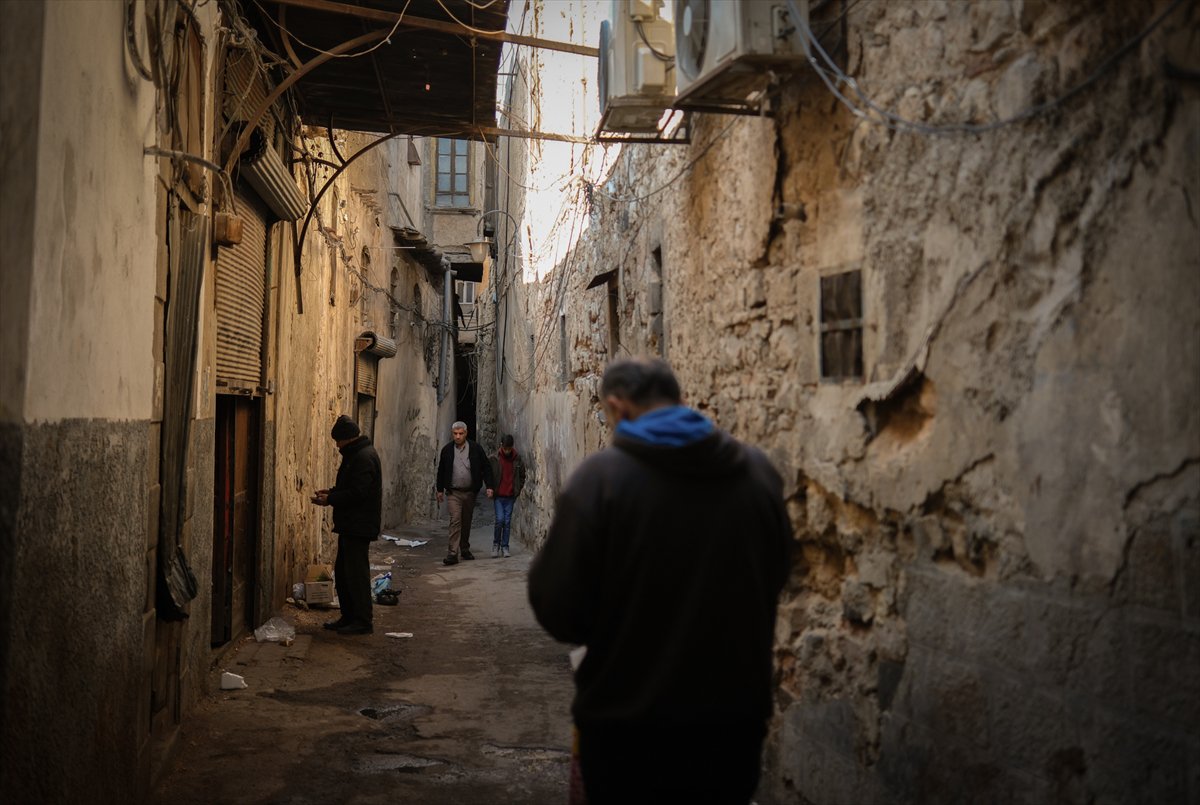 Özgür Suriye'de gülük yaşam