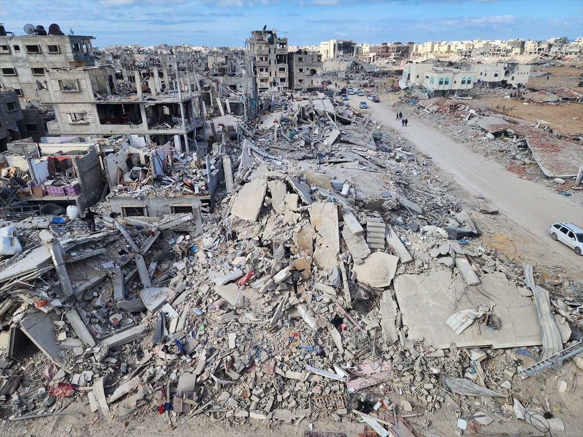 Ateşkesin ardından Gazze'nin Refah kentine dönen Filistinliler yıkımla karşılaştı