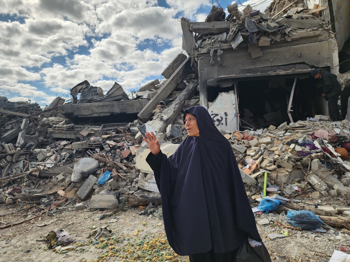 Ateşkesin ardından Gazze'nin Refah kentine dönen Filistinliler yıkımla karşılaştı