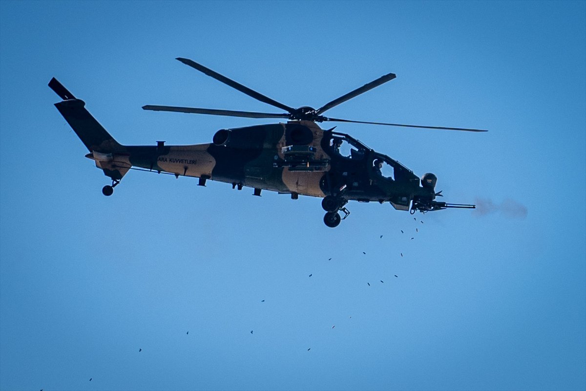 Türk Silahlı Kuvvetlerinin Kars'taki "Kış-2025 Tatbikatı" sürüyor