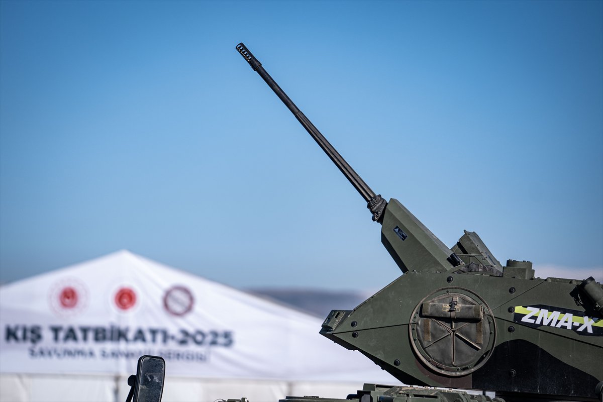 Türk Silahlı Kuvvetlerinin Kars'taki "Kış-2025 Tatbikatı" sürüyor