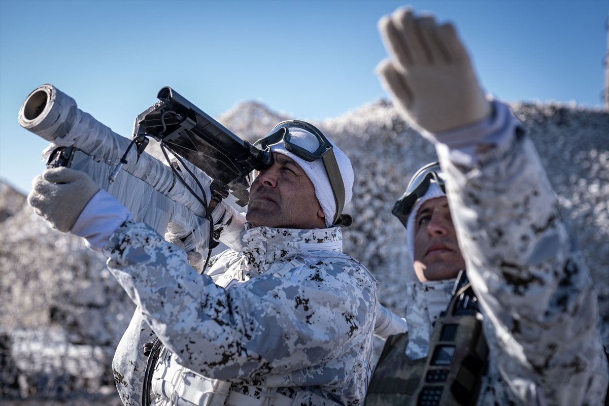 Türk Silahlı Kuvvetlerinin Kars'taki "Kış-2025 Tatbikatı" sürüyor