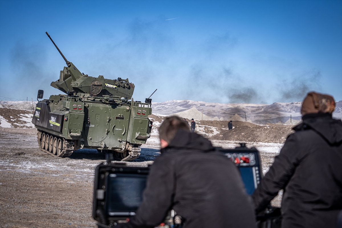 Türk Silahlı Kuvvetlerinin Kars'taki "Kış-2025 Tatbikatı" sürüyor