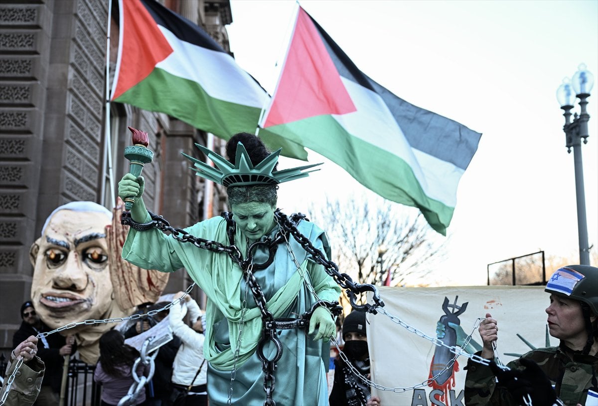 Donald Trump ve Binyamin Netanyahu, Beyaz Saray önünde protesto edildi