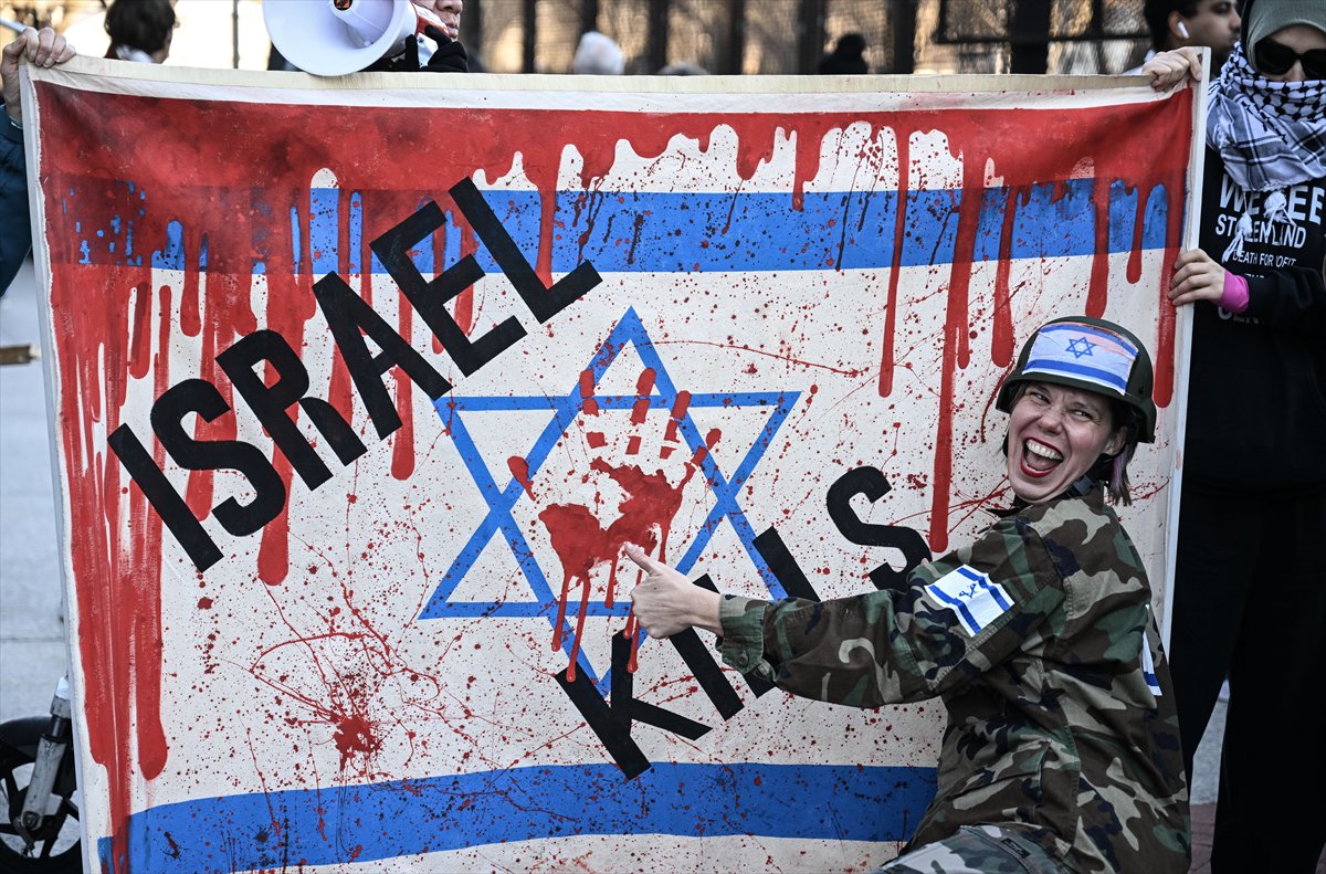 Donald Trump ve Binyamin Netanyahu, Beyaz Saray önünde protesto edildi