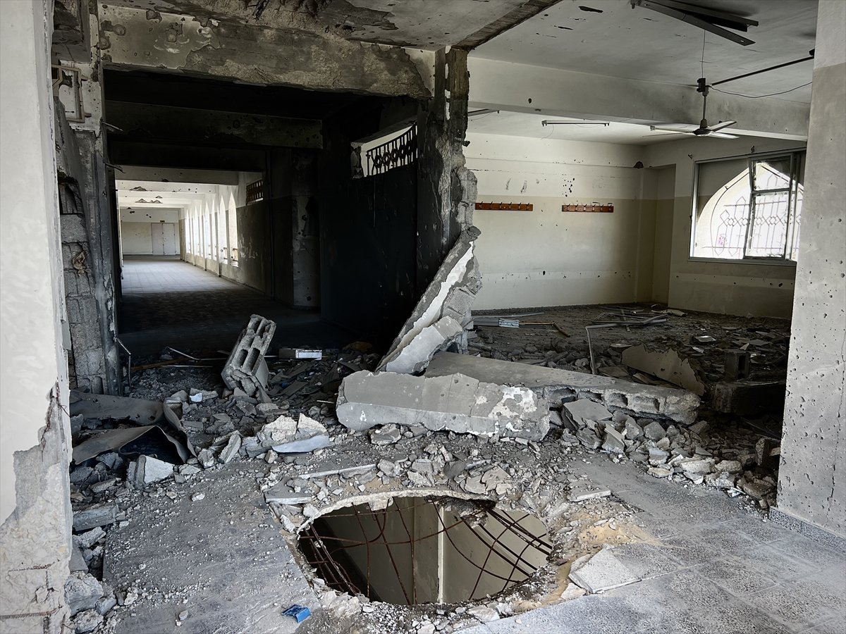 Gazze'de yaklaşık bir buçuk yıl ardan sonra eğitime dönüş