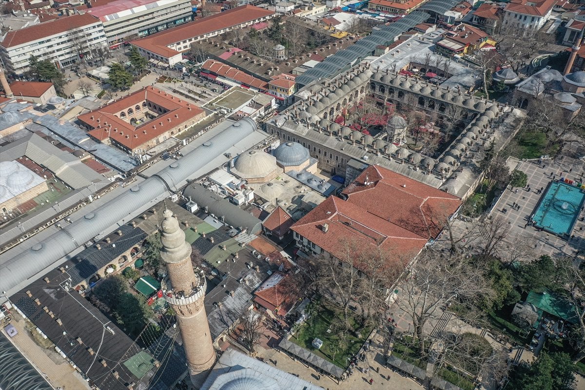 Ramazan'ı süsleyen mahyalar asıldı