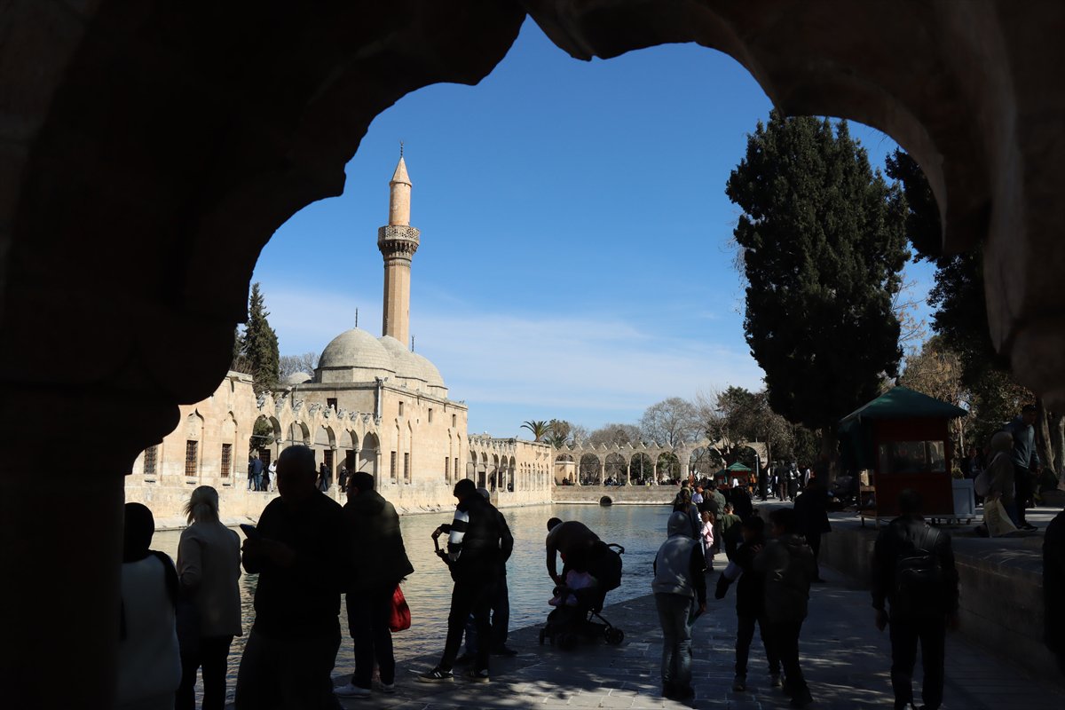Şanlıurfa Balıklıgöl'de Ramazan
