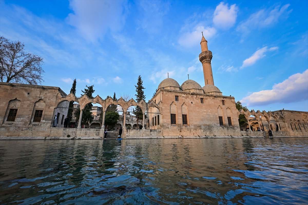 Şanlıurfa Balıklıgöl'de Ramazan