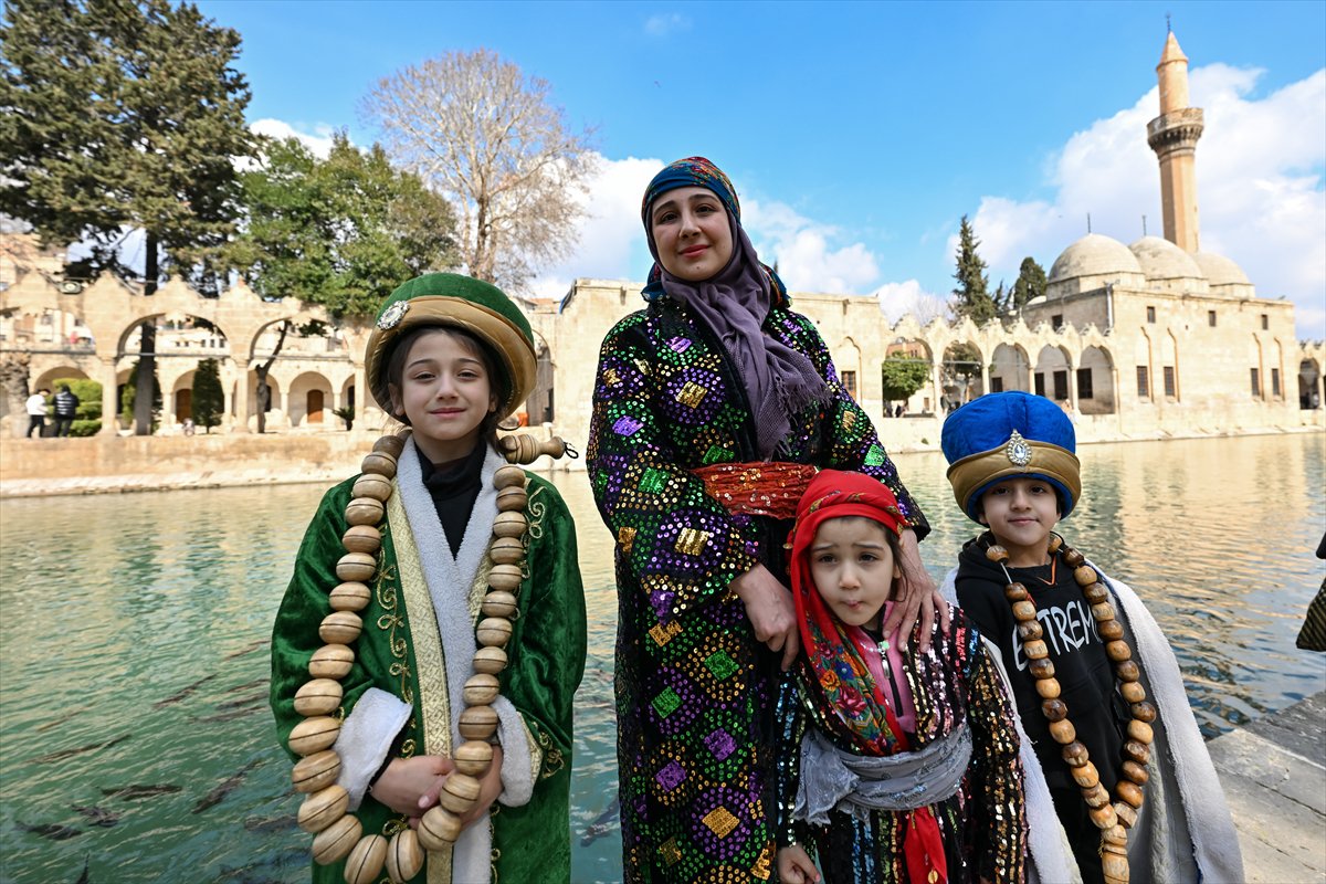 Şanlıurfa Balıklıgöl'de Ramazan