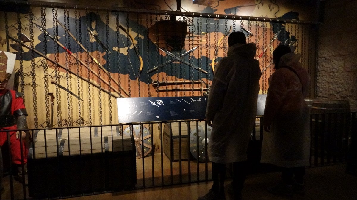 Bursa'nın 2 bin 500 yıllık infaz kapısı, sanat galerisine dönüştü