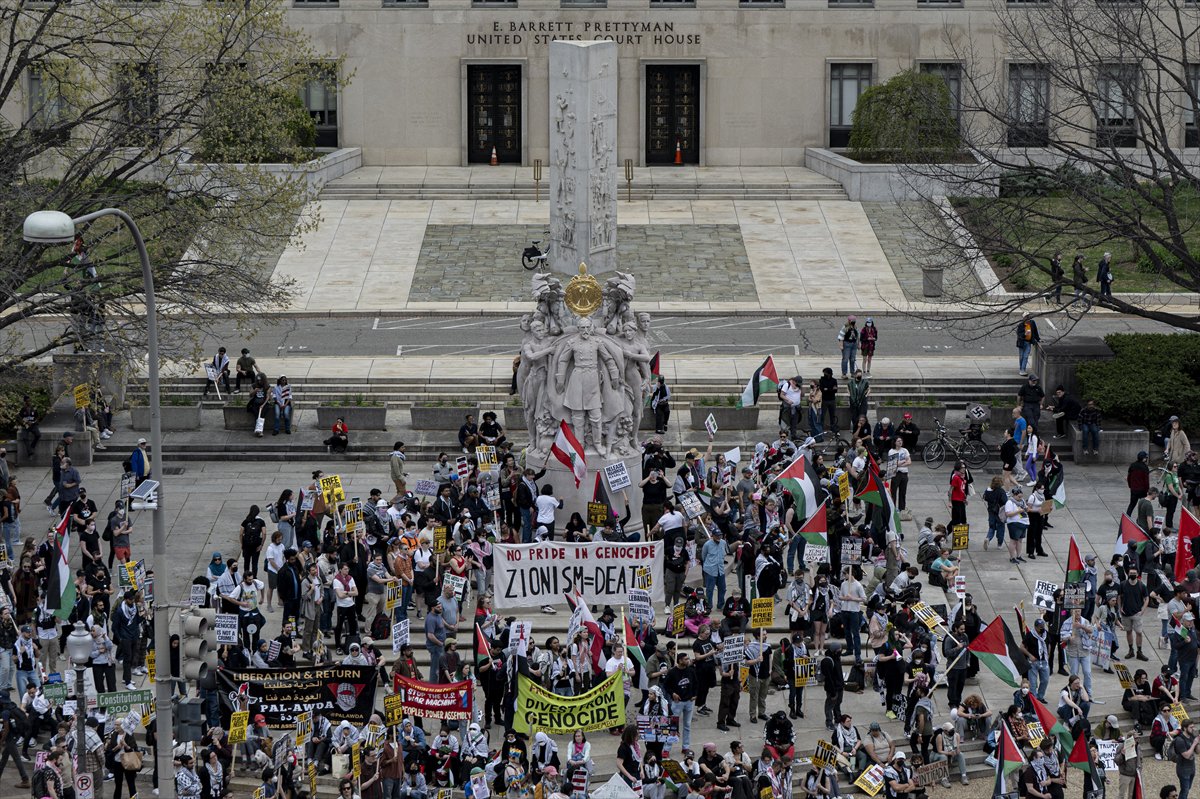 ABD genelinde Donald Trump yönetimine karşı protesto gösterileri gerçekleştirildi