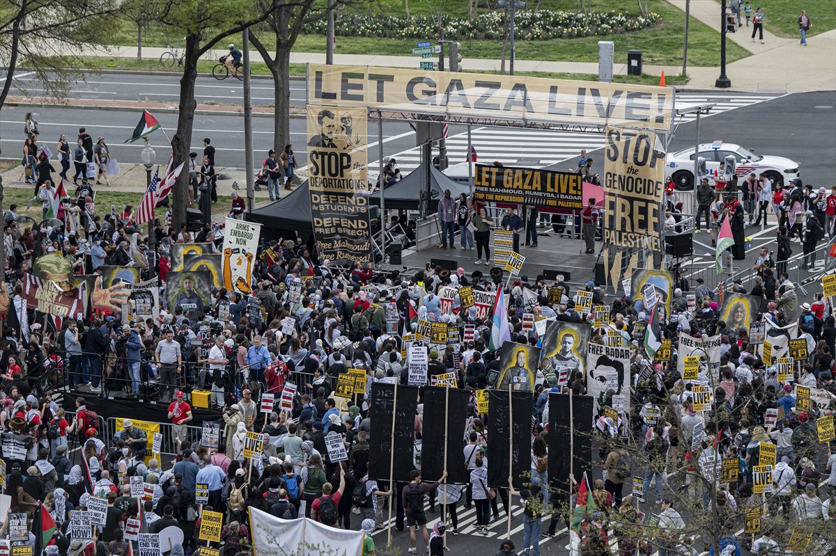 ABD genelinde Donald Trump yönetimine karşı protesto gösterileri gerçekleştirildi