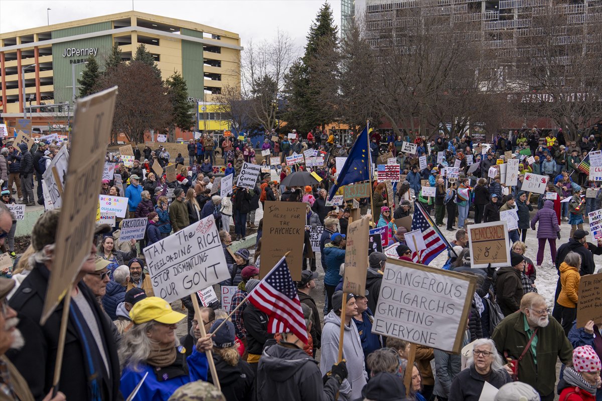 ABD genelinde Donald Trump yönetimine karşı protesto gösterileri gerçekleştirildi