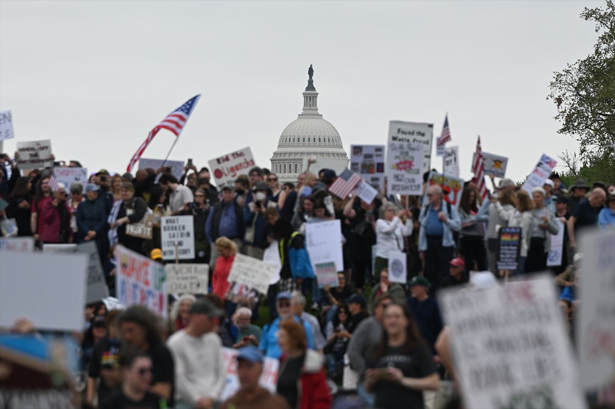 ABD genelinde Donald Trump yönetimine karşı protesto gösterileri gerçekleştirildi
