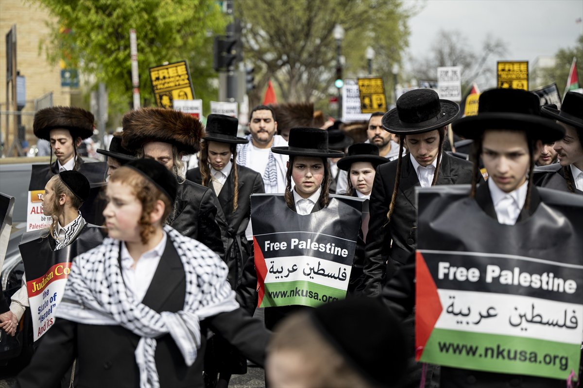 ABD genelinde Donald Trump yönetimine karşı protesto gösterileri gerçekleştirildi