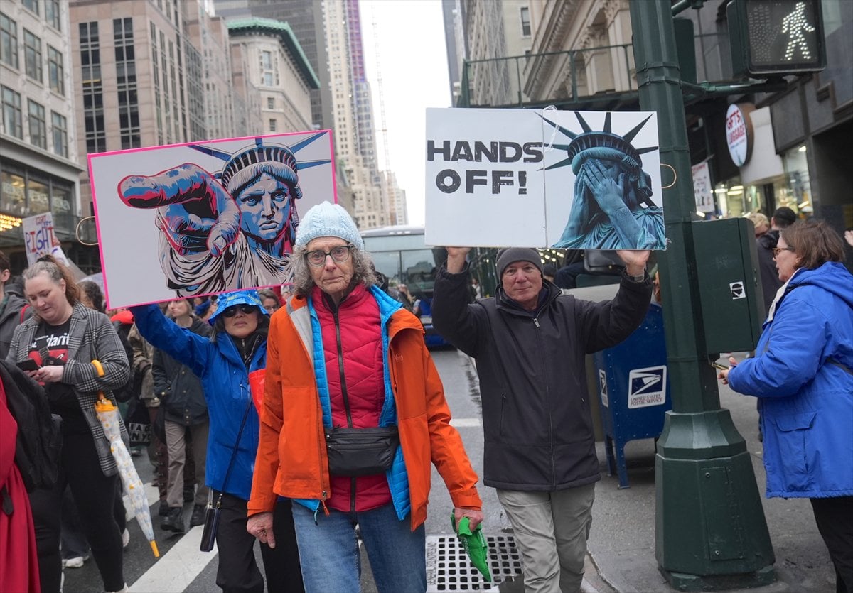 ABD genelinde Donald Trump yönetimine karşı protesto gösterileri gerçekleştirildi