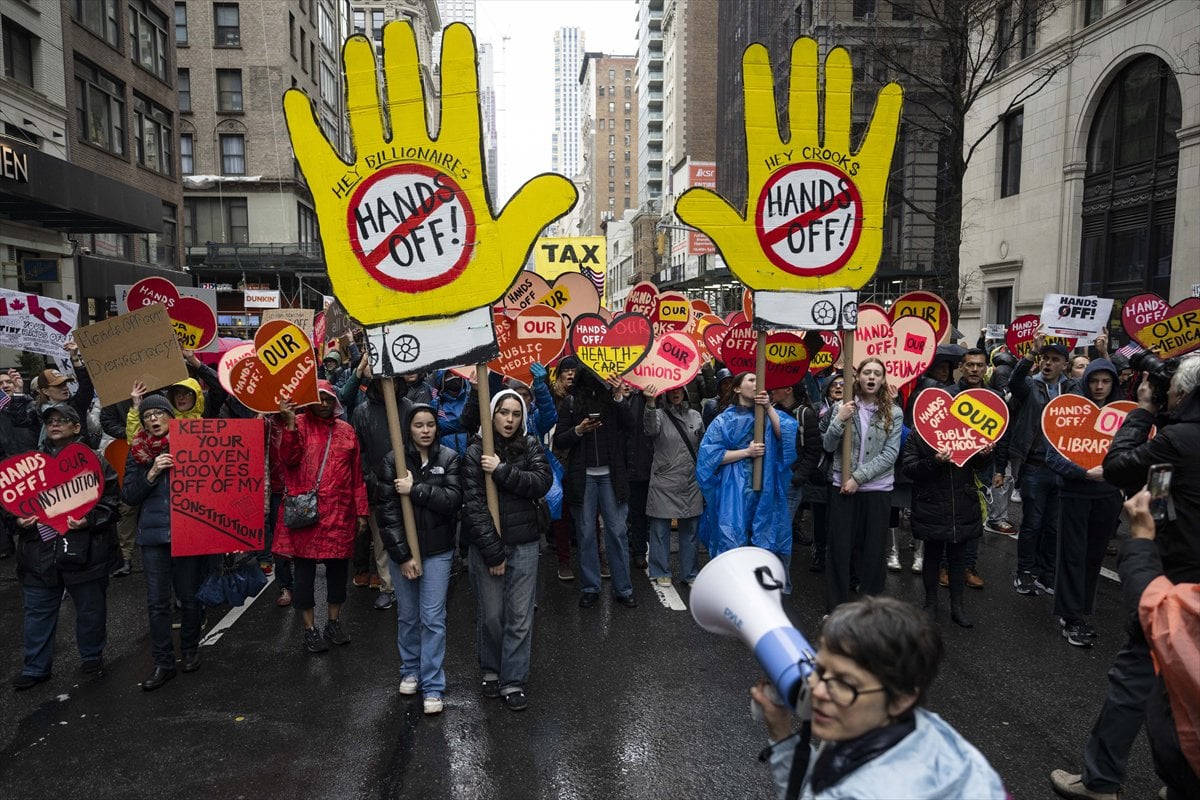 ABD genelinde Donald Trump yönetimine karşı protesto gösterileri gerçekleştirildi