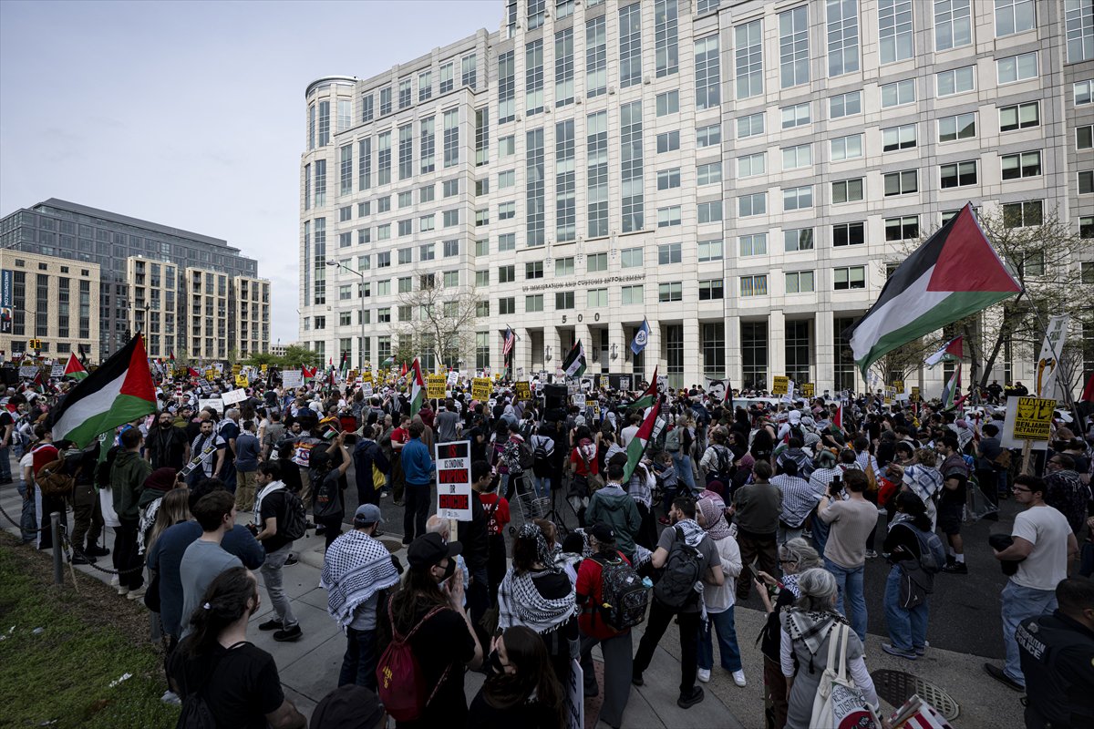 ABD genelinde Donald Trump yönetimine karşı protesto gösterileri gerçekleştirildi