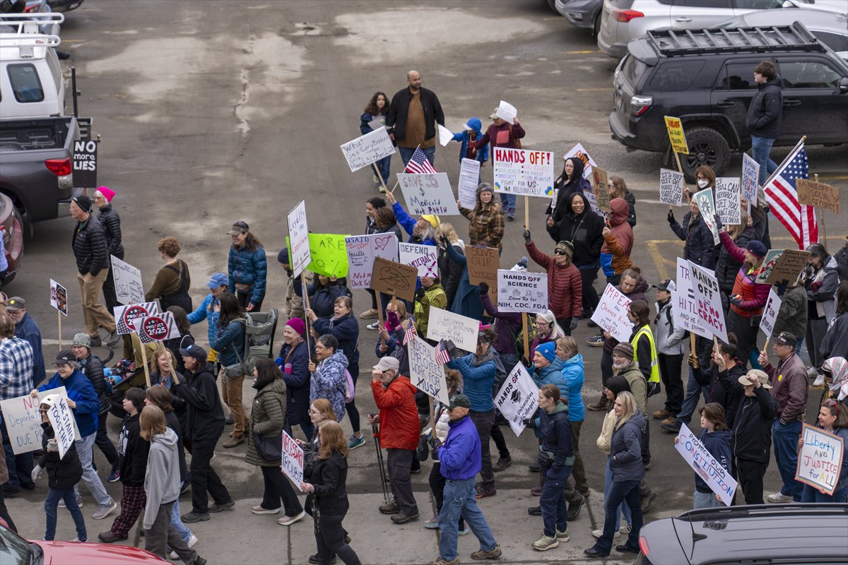 ABD genelinde Donald Trump yönetimine karşı protesto gösterileri gerçekleştirildi