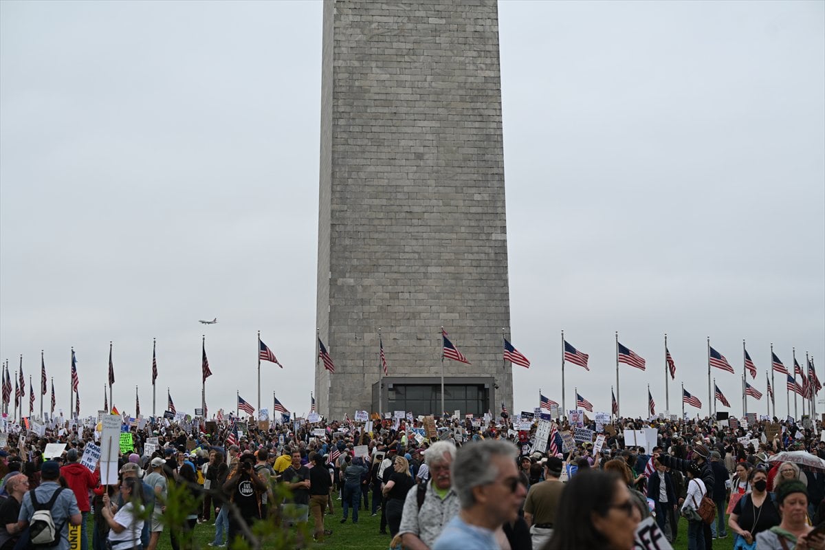 ABD genelinde Donald Trump yönetimine karşı protesto gösterileri gerçekleştirildi
