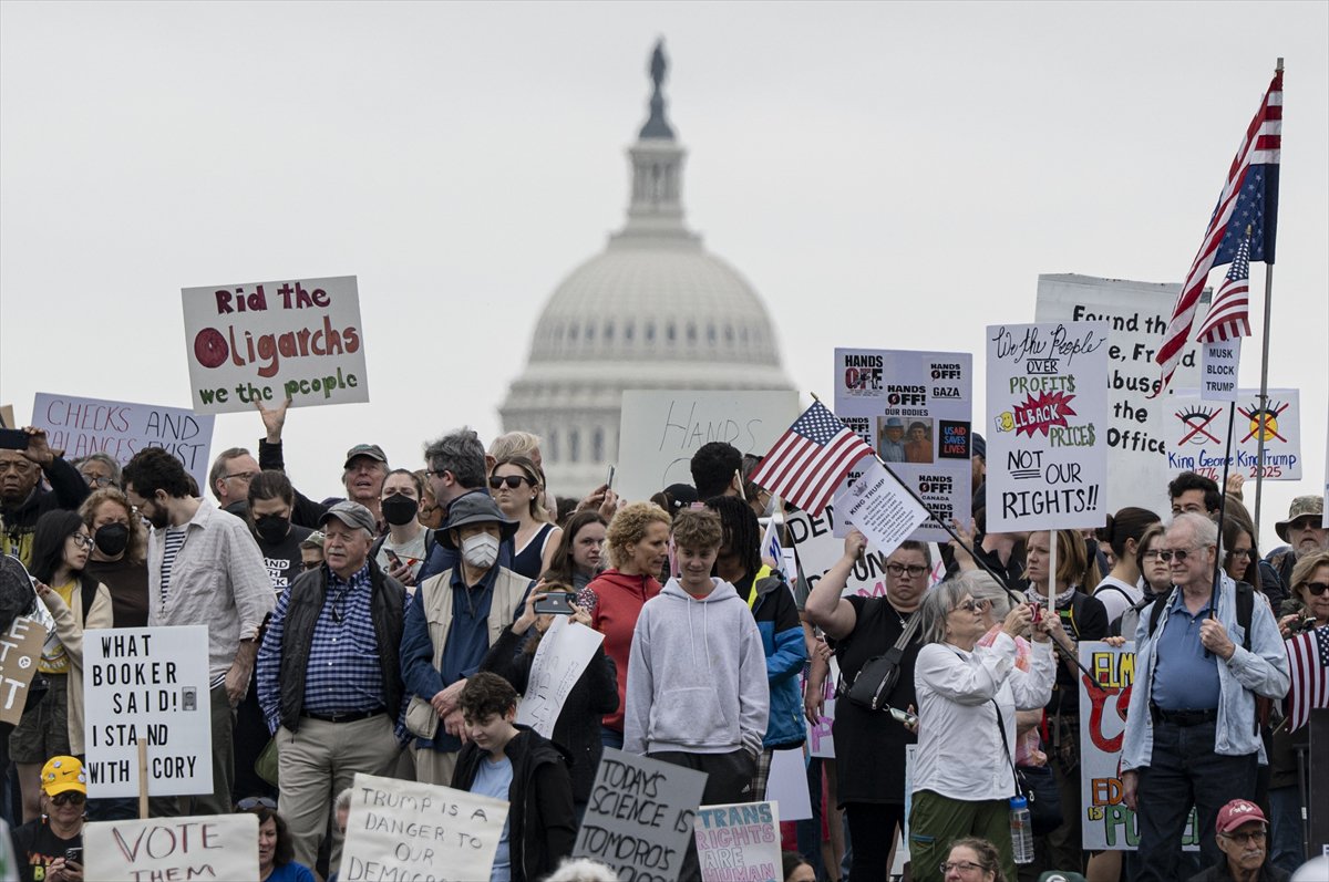 ABD genelinde Donald Trump yönetimine karşı protesto gösterileri gerçekleştirildi