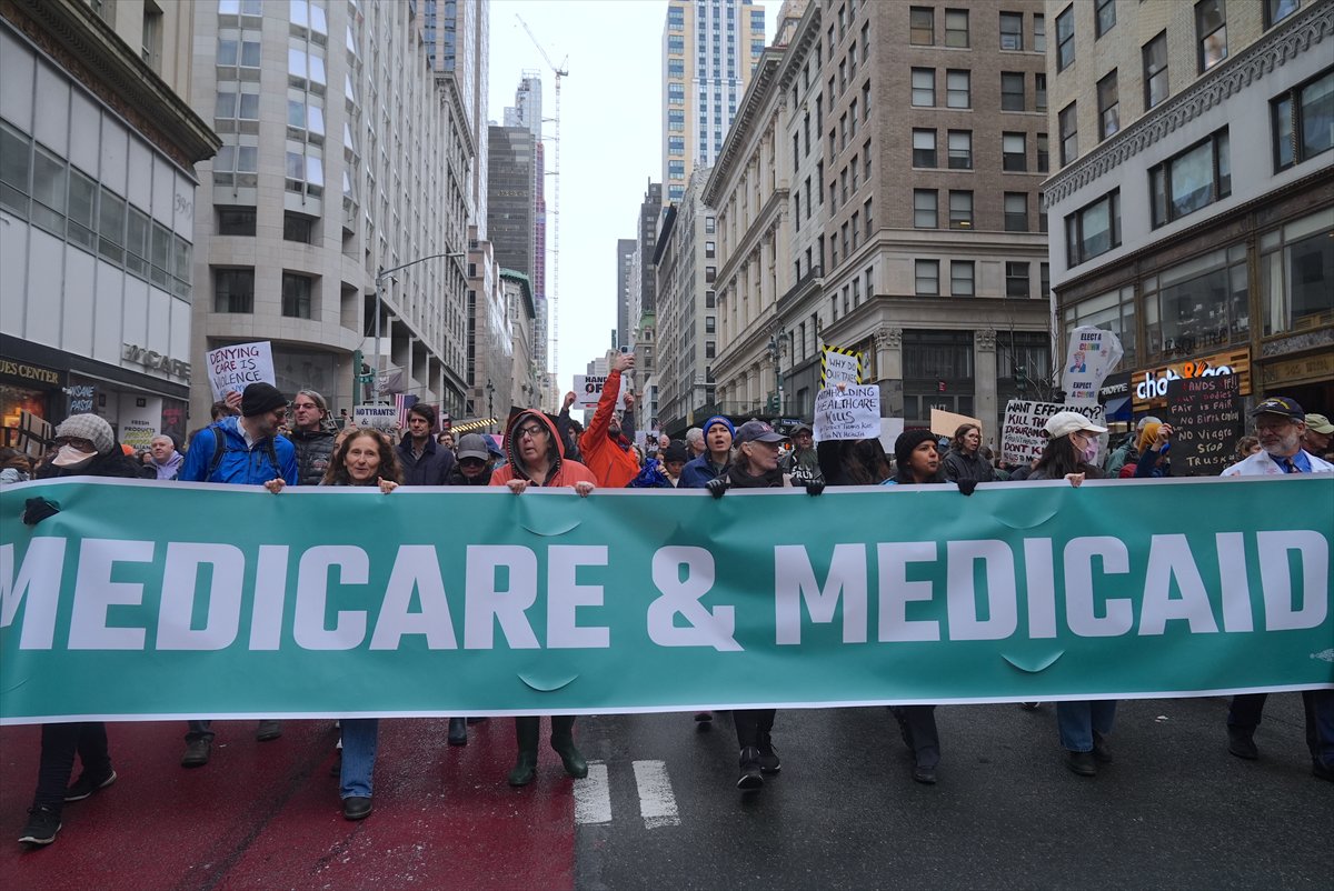 ABD genelinde Donald Trump yönetimine karşı protesto gösterileri gerçekleştirildi