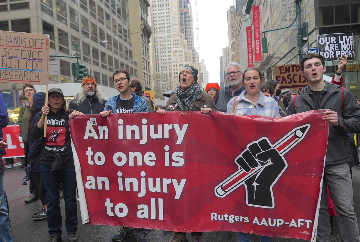 ABD genelinde Donald Trump yönetimine karşı protesto gösterileri gerçekleştirildi