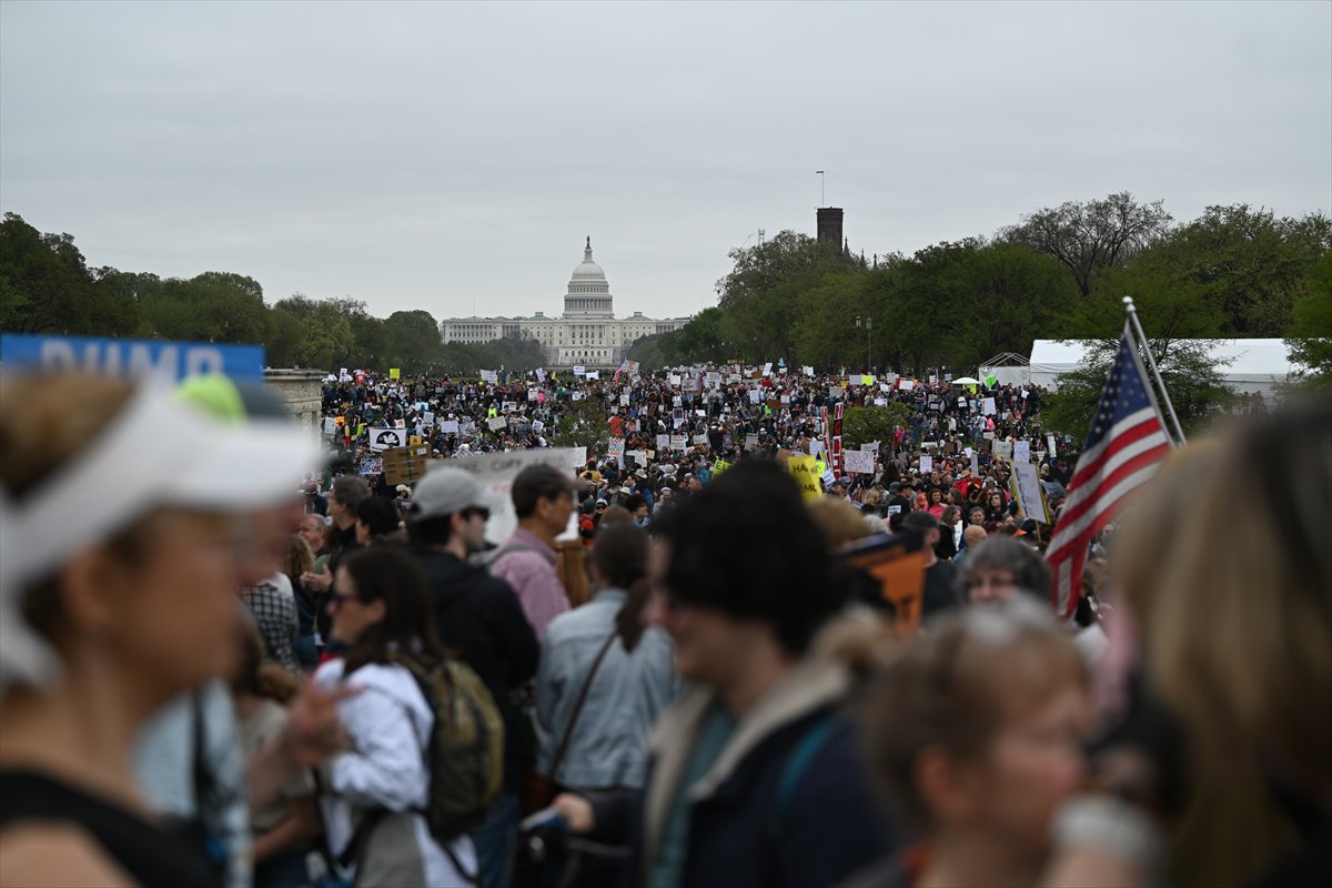 ABD genelinde Donald Trump yönetimine karşı protesto gösterileri gerçekleştirildi