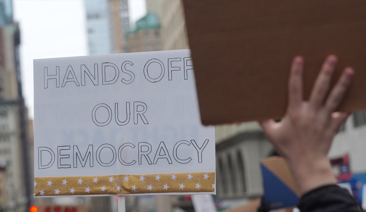 ABD genelinde Donald Trump yönetimine karşı protesto gösterileri gerçekleştirildi