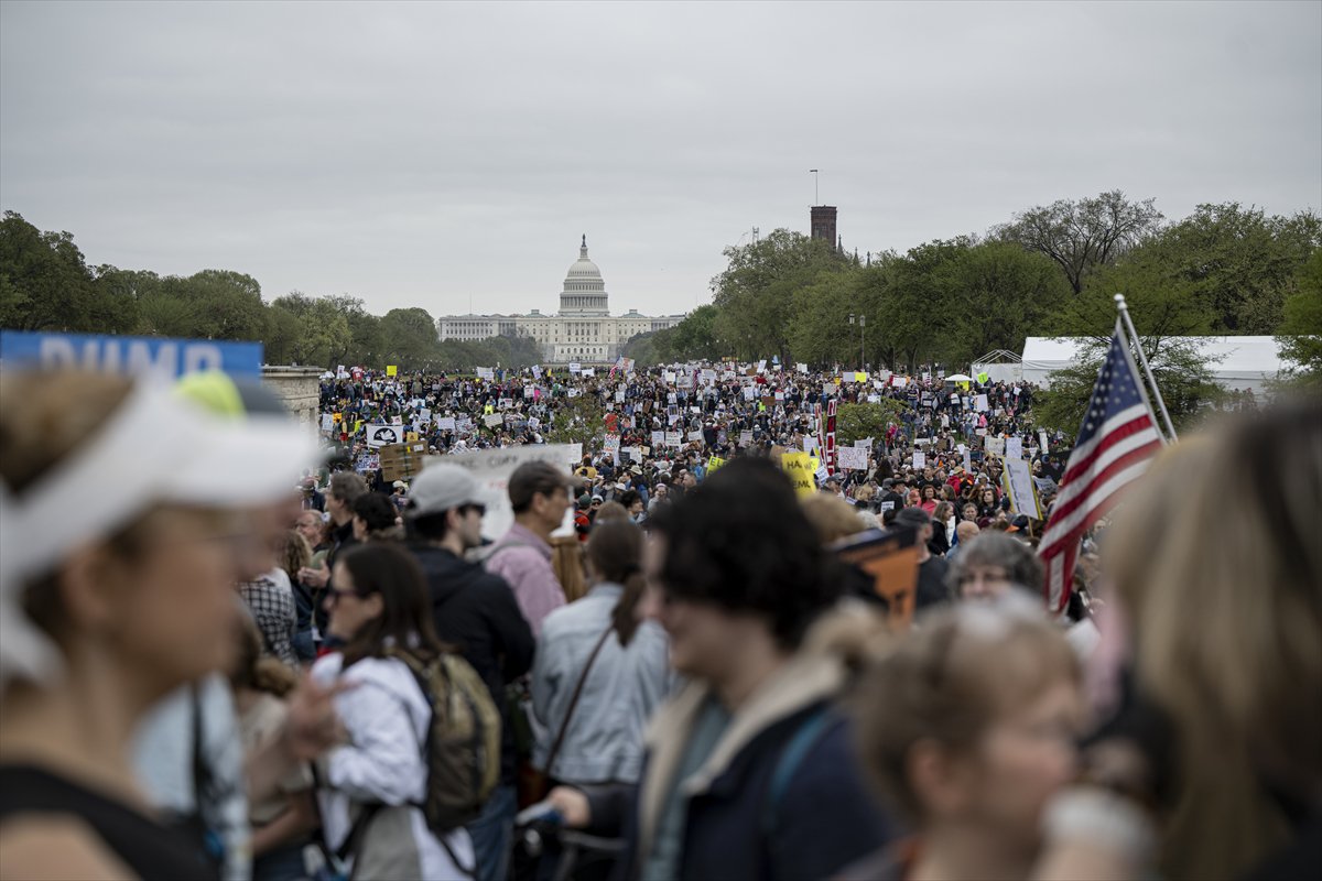 ABD genelinde Donald Trump yönetimine karşı protesto gösterileri gerçekleştirildi