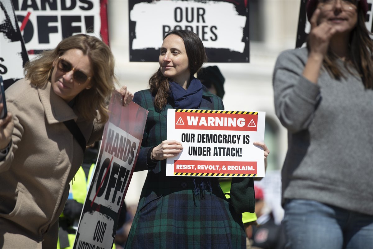 ABD genelinde Donald Trump yönetimine karşı protesto gösterileri gerçekleştirildi