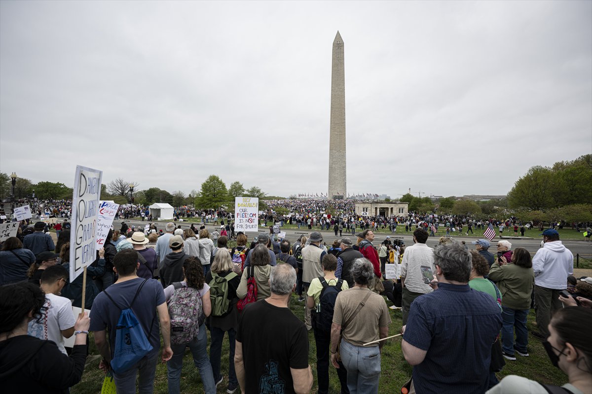 ABD genelinde Donald Trump yönetimine karşı protesto gösterileri gerçekleştirildi