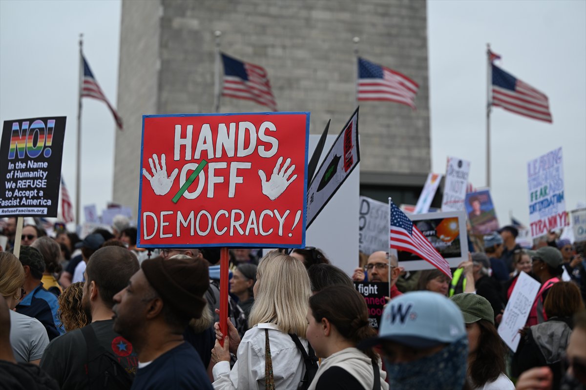 ABD genelinde Donald Trump yönetimine karşı protesto gösterileri gerçekleştirildi
