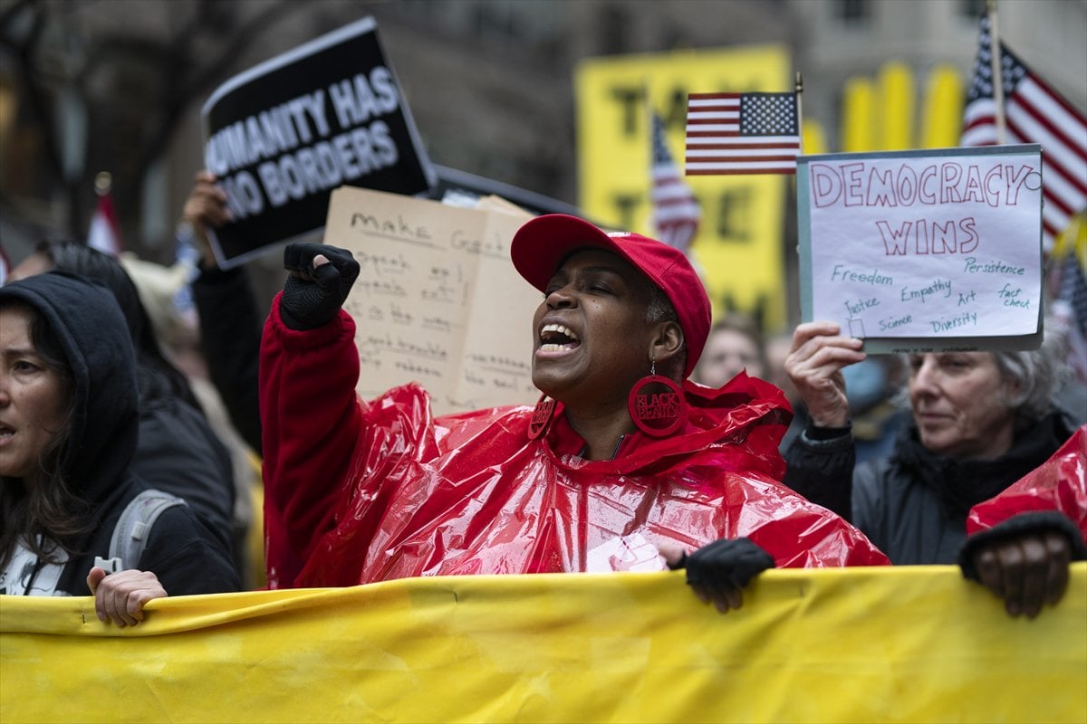 ABD genelinde Donald Trump yönetimine karşı protesto gösterileri gerçekleştirildi
