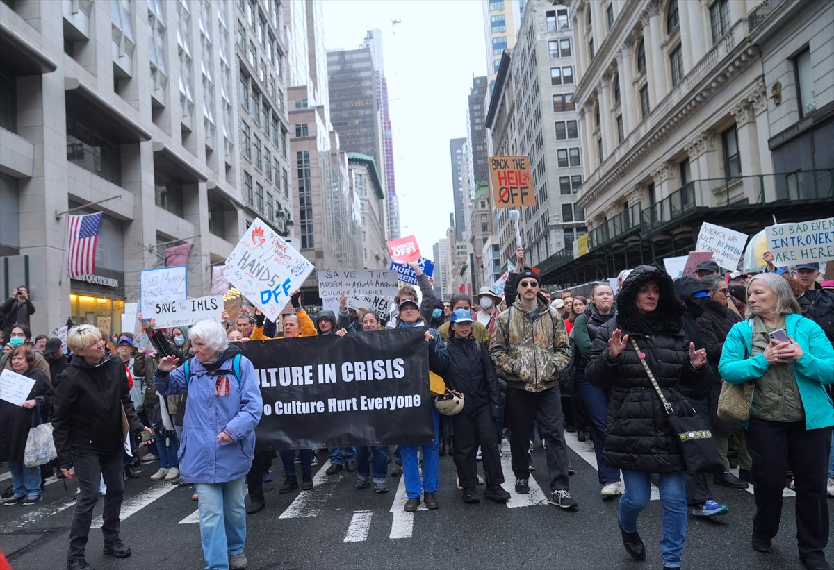 ABD genelinde Donald Trump yönetimine karşı protesto gösterileri gerçekleştirildi