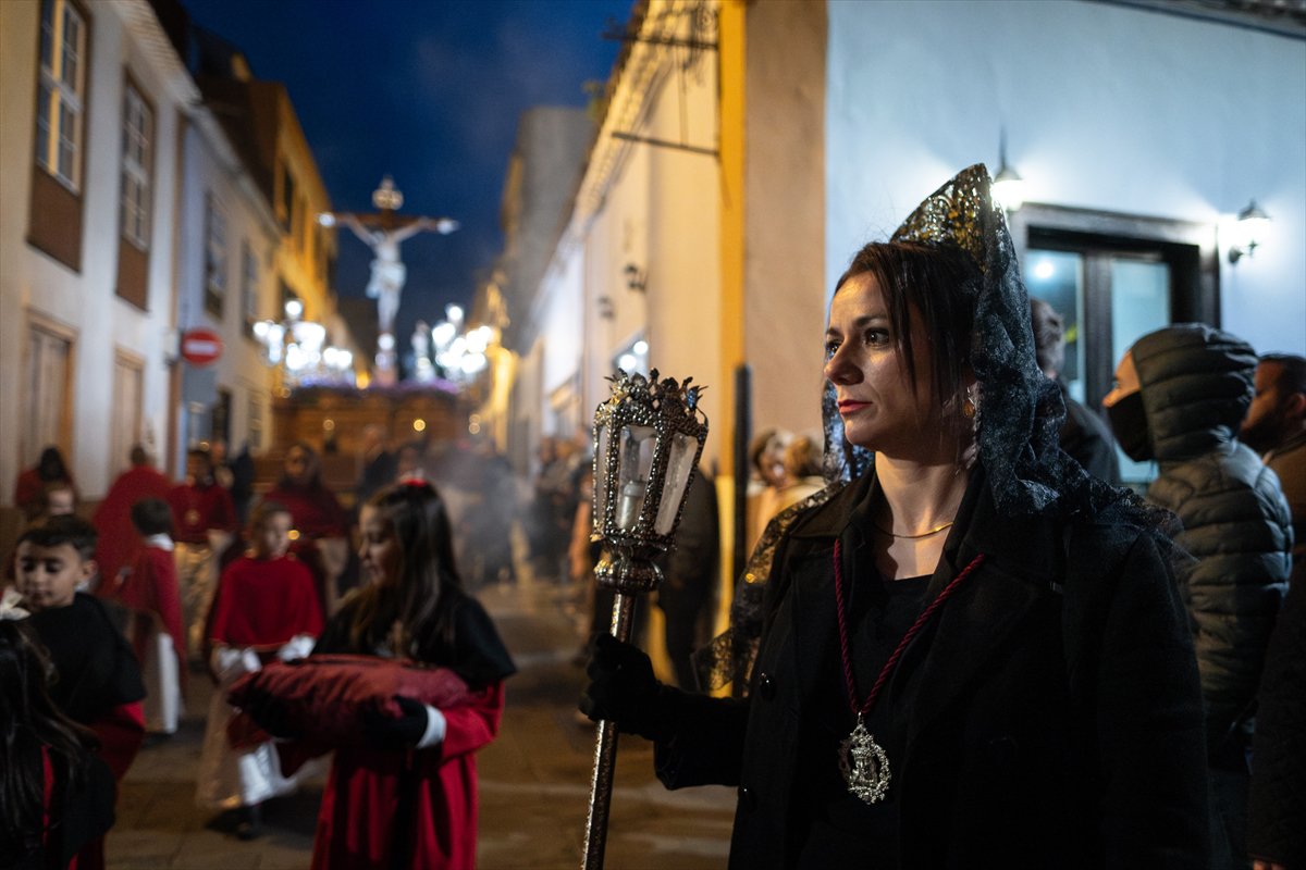 İspanya'da Paskalya coşkusu: Kutsal Hafta Alayı düzenlendi