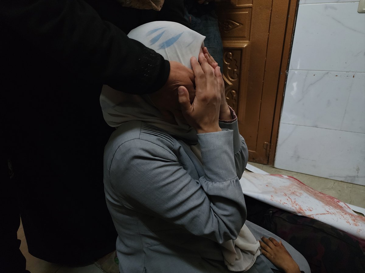 İsrail’in Gazze’ye yönelik saldırıları insani dramı derinleştiriyor