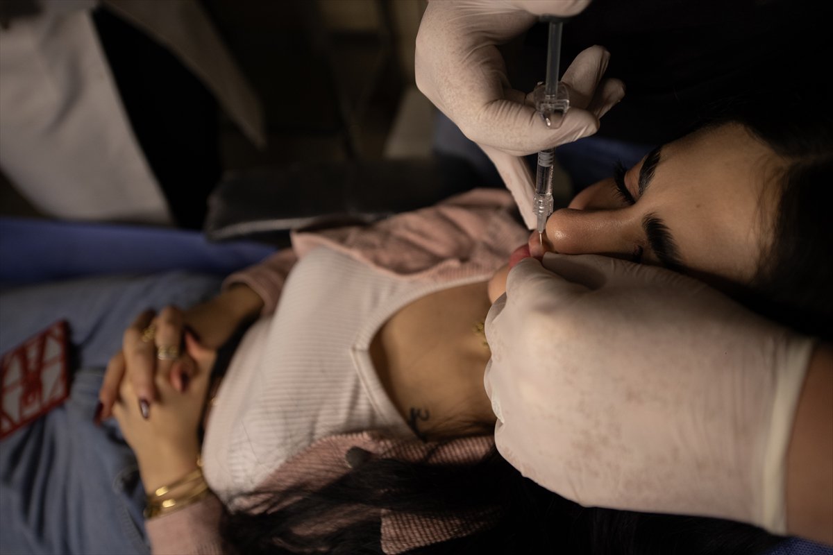 Suriye'de estetik operasyonlara ilgi artıyor