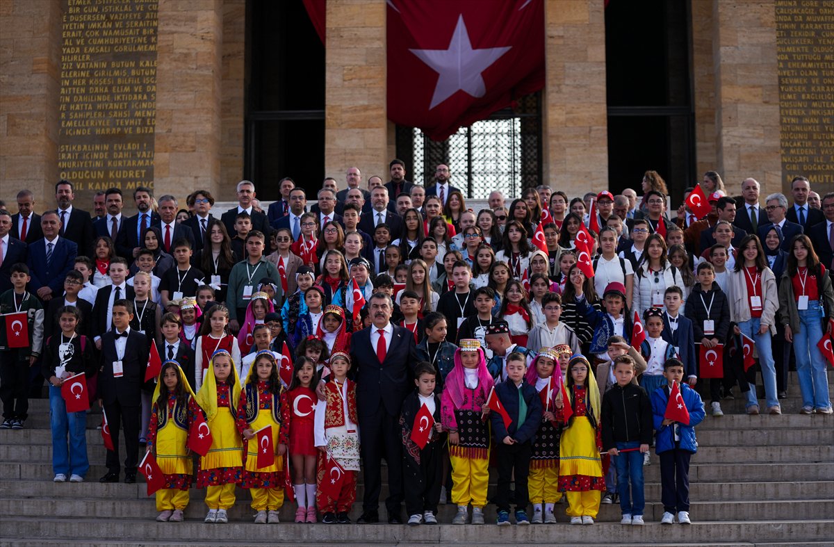 Yurtta 23 Nisan kutlu coşkusu