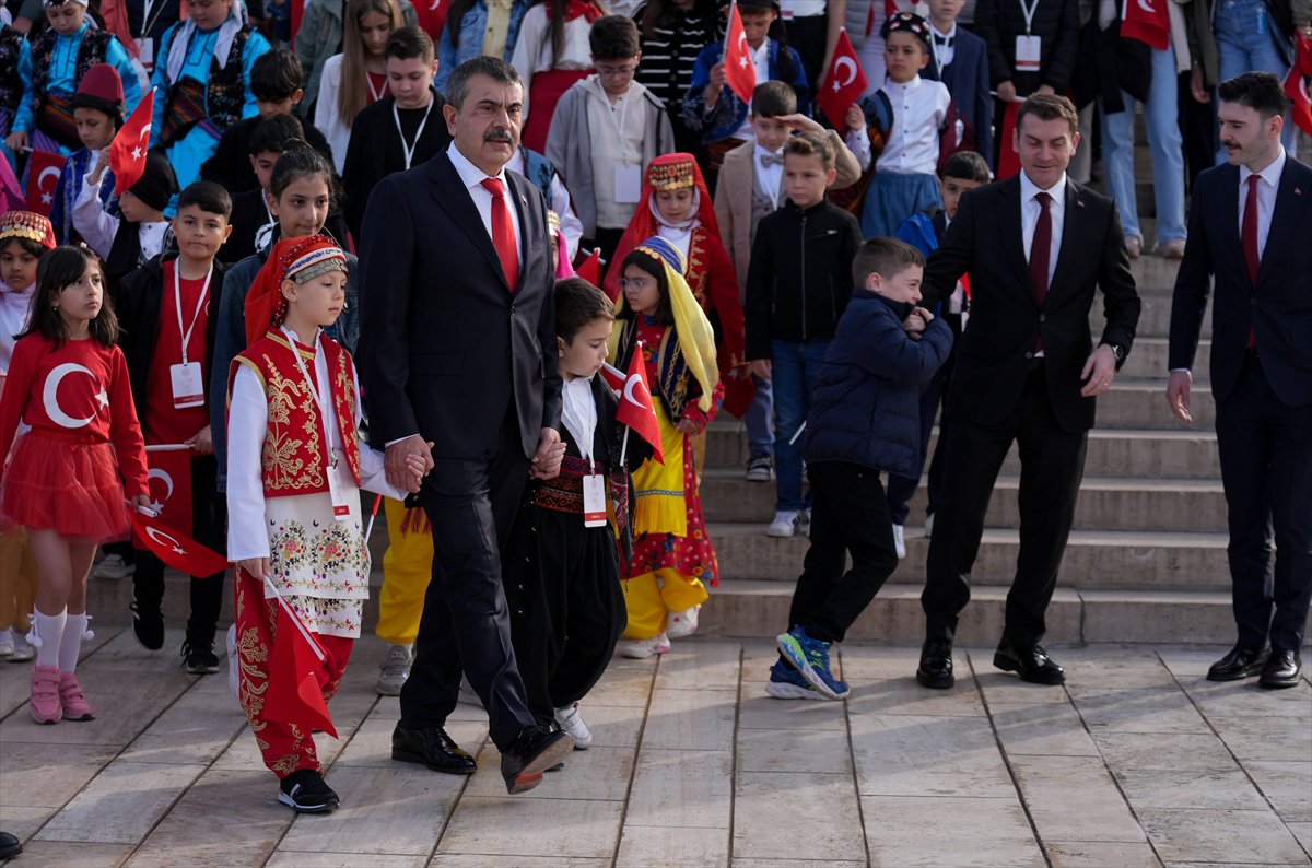 Yurtta 23 Nisan kutlu coşkusu