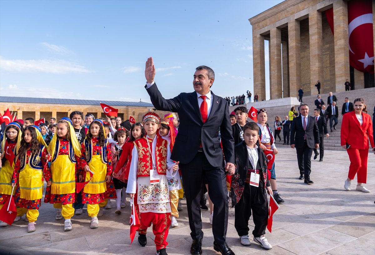 Yurtta 23 Nisan kutlu coşkusu