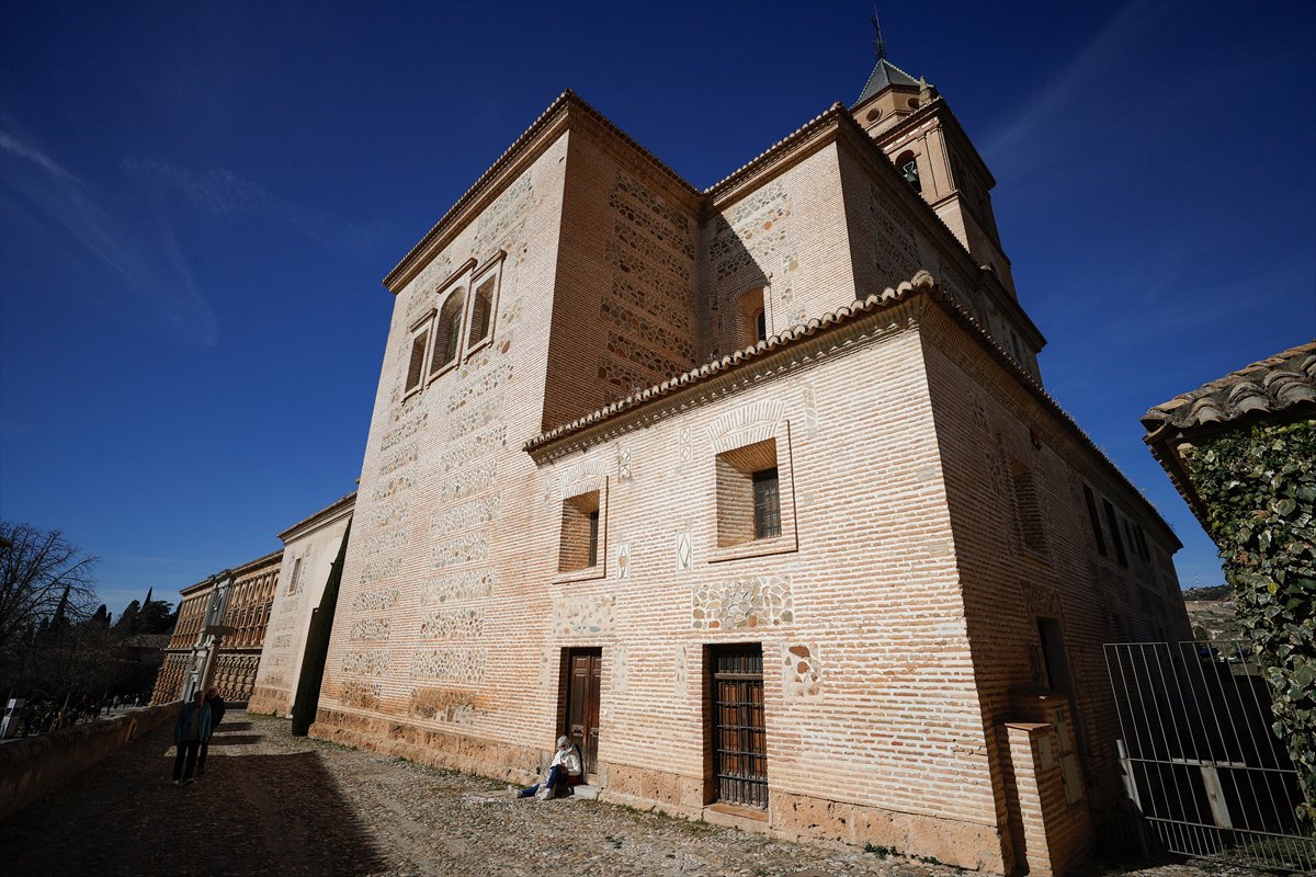 Endülüs'te zamana direnen güzellik: El Hamra Sarayı