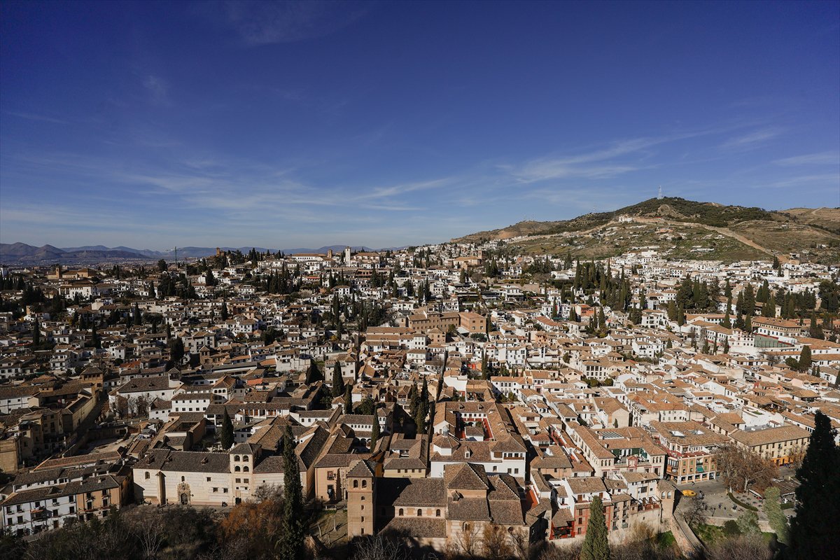 Endülüs'te zamana direnen güzellik: El Hamra Sarayı
