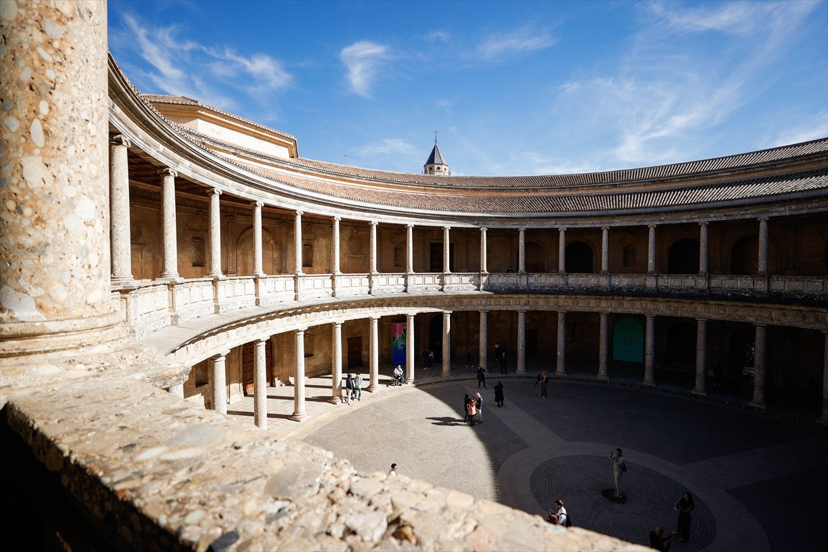 Endülüs'te zamana direnen güzellik: El Hamra Sarayı