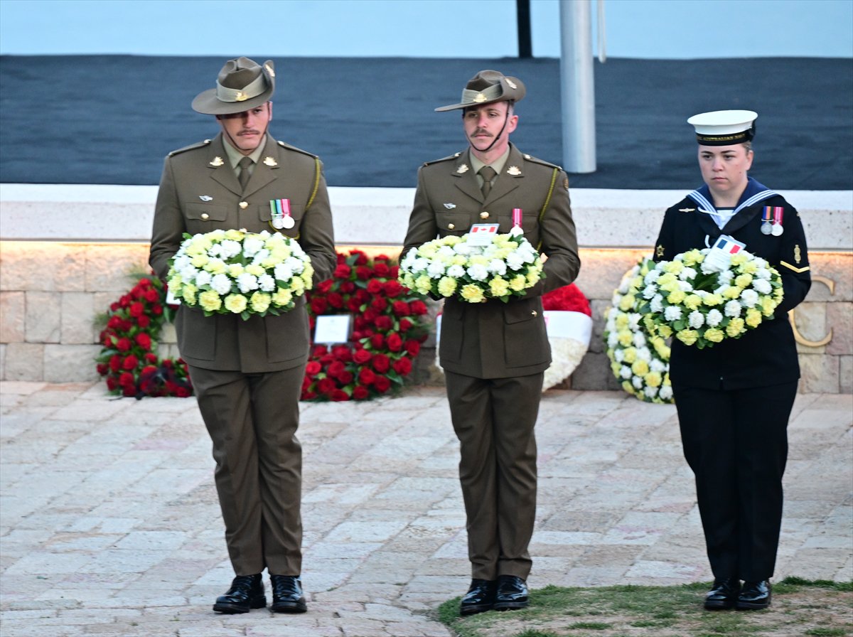 Çanakkale Anzak Koyu'nda "Şafak Ayini" yapıldı