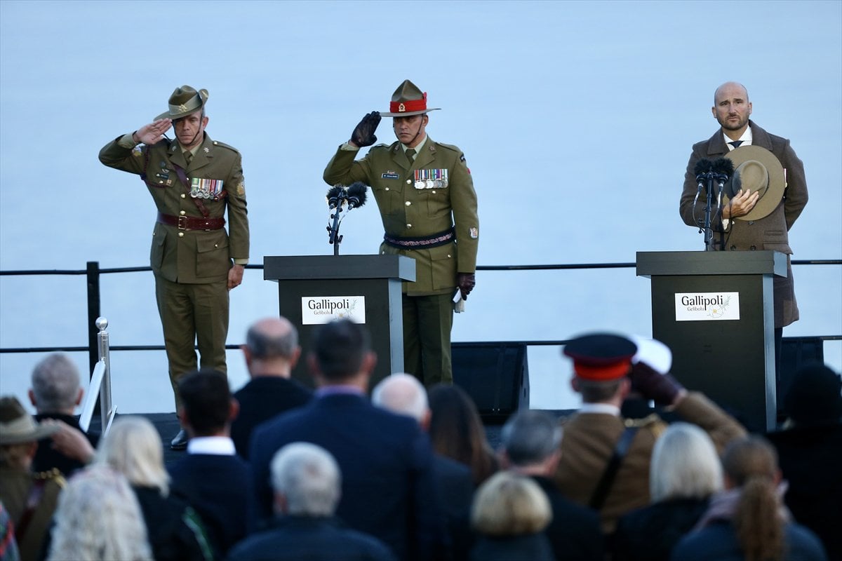 Çanakkale Anzak Koyu'nda "Şafak Ayini" yapıldı