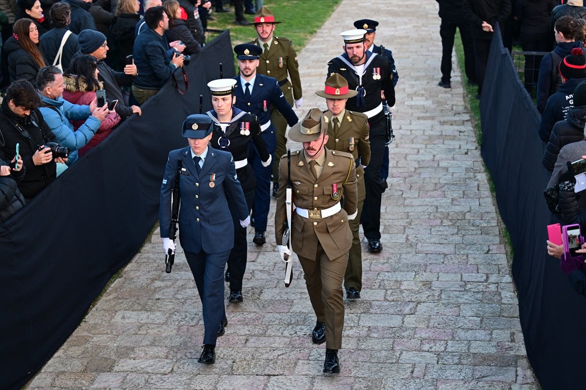 Çanakkale Anzak Koyu'nda "Şafak Ayini" yapıldı