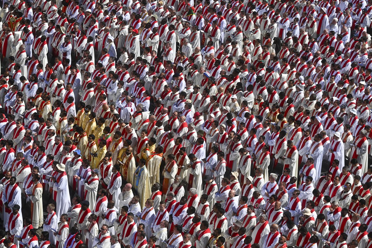 Vatikan’da Papa Franciscus için veda töreni