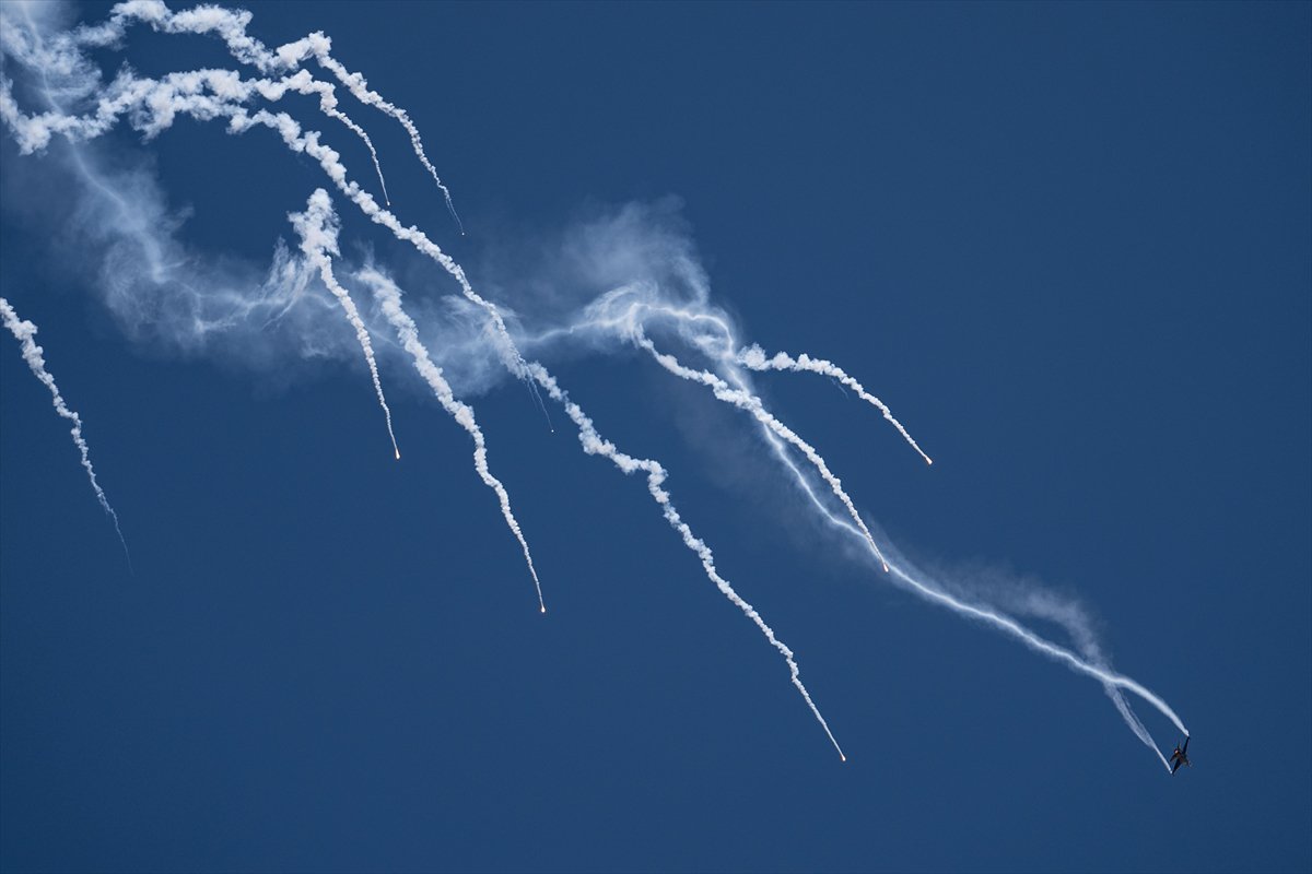 SOLOTÜRK gösteri ekibi son olarak Erzurum'da görev aldı